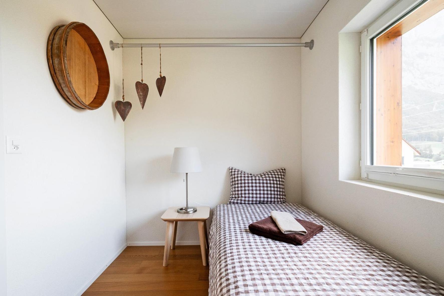 Apartamento Glarner Bed Netstal Exterior foto